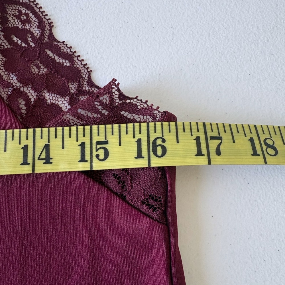 White House Black Market Large Burgundy Lace Trim Camisole Adjustable Straps NWT - Picture 12 of 12
